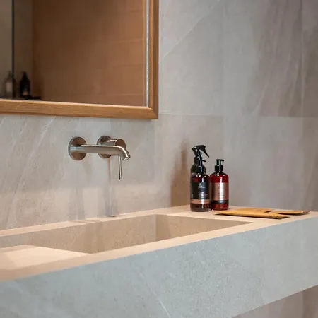 Memphis Center 公寓式酒店 4*